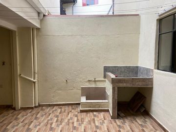 HERMOSA CASA COMERCIAL EN VENTA, SECTOR CENTRO HISTORICO