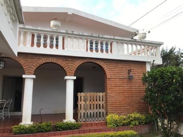 HERMOSA CASA EN VENTA, QUINTA OLIVO ALTO
