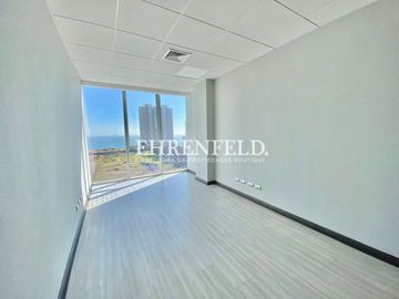Avenida Concón Reñaca. Concón. Oficina como nueva.