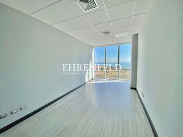 Avenida Concón Reñaca. Concón. Oficina como nueva.