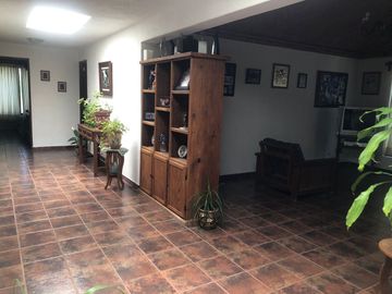 TEQUISQUIAPAN, HERMOSA CASA EN VENTA