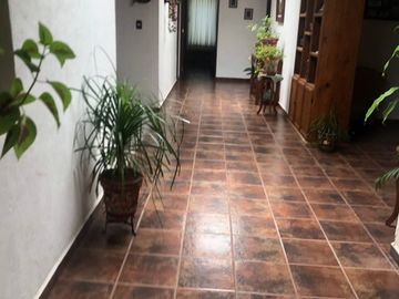 TEQUISQUIAPAN, HERMOSA CASA EN VENTA