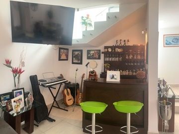 CASA EN VENTA EN CONDESA JURIQUILLA CONDESA