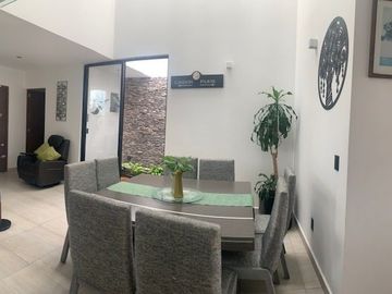 CASA EN VENTA EN CONDESA JURIQUILLA CONDESA