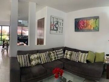 CASA EN VENTA EN CONDESA JURIQUILLA CONDESA