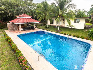 VENDO ALQUILO CASA CON PISCINA EN LAS UVAS- SAN CARLOS  (2)