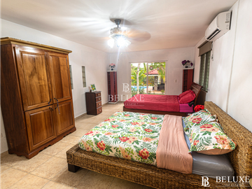 VENDO ALQUILO CASA CON PISCINA EN LAS UVAS- SAN CARLOS  (2)