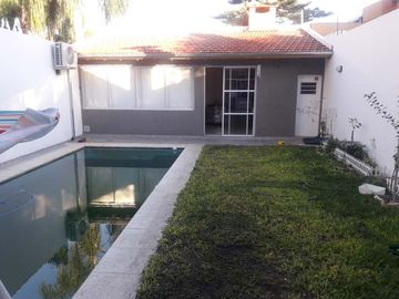 Casa en venta en Ramos Mejia Norte