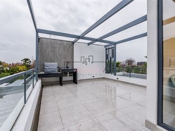 Casa en Venta en Entre Av. Las Condes y Paul Harris
