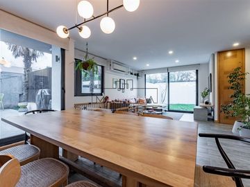 Casa en Venta en Entre Av. Las Condes y Paul Harris