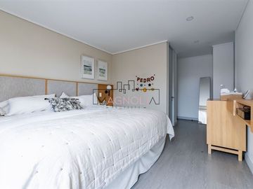 Casa en Venta en Entre Av. Las Condes y Paul Harris