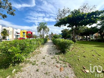 PLAYA DEL CARMEN SOLIDARIDAD,VENTA CASA, FUNCIONAL, EXCELENTE ESTADO DE CONSERVACION