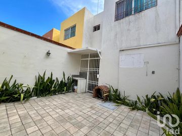PLAYA DEL CARMEN SOLIDARIDAD,VENTA CASA, FUNCIONAL, EXCELENTE ESTADO DE CONSERVACION