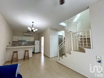 PLAYA DEL CARMEN SOLIDARIDAD,VENTA CASA, FUNCIONAL, EXCELENTE ESTADO DE CONSERVACION