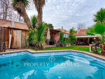 Hermosa propiedad de un piso en condominio con gran conectividad en La Reina!