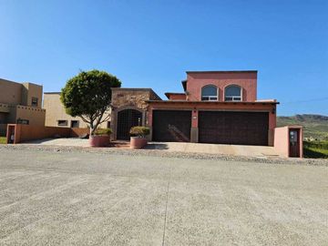 CASA EN VENTA EN RESIDENCIAL, LA MISSION