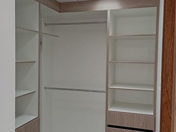 Vendo casa de 3 dorm por estrenar en Tumbaco
