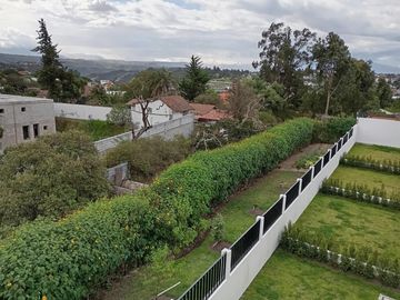 Vendo casa de 3 dorm por estrenar en Tumbaco