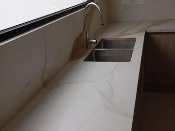 Vendo casa de 3 dorm por estrenar en Tumbaco