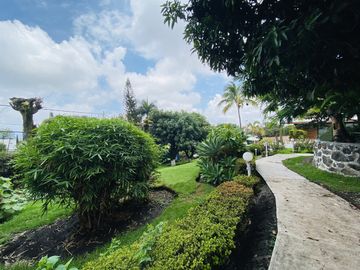 Casa Sola en Lomas de Cortes, Cuernavaca, Morelos CAEN-1051-Cs