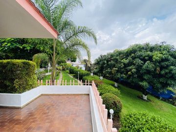 Casa Sola en Lomas de Cortes, Cuernavaca, Morelos CAEN-1051-Cs