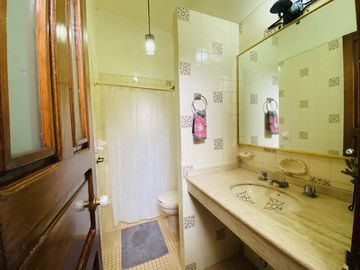 Casa Sola en Lomas de Cortes, Cuernavaca, Morelos CAEN-1051-Cs