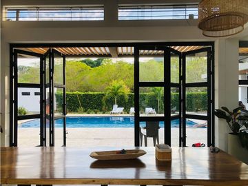 Casa campestre en venta Santa Fe de Antioquia - Antioquia (JS)