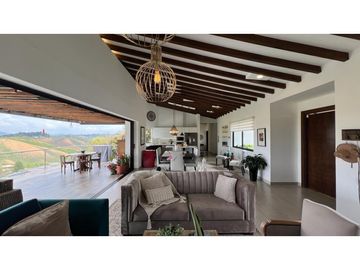 Casa Campestre en Parcelación Sector Aeropuerto
