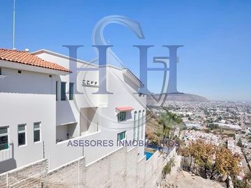 CASA EN VENTA EN CIUDAD BUGAMBILIA