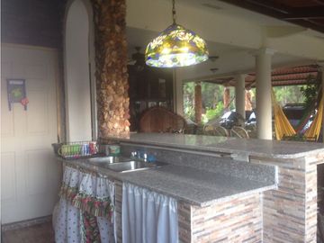 VENTA CASA EN ALTOS DEL MARA MONTAÑA