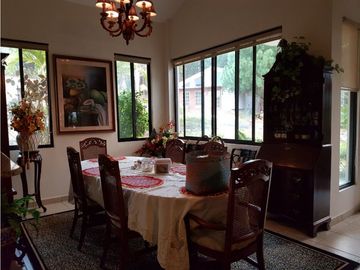 VENTA CASA EN ALTOS DEL MARA MONTAÑA