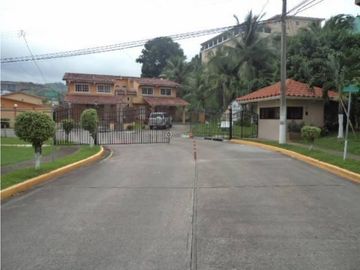 VENTA CASA DUPLEX ALTOS DE PANAMA