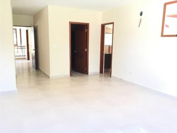 CASA  EN SENDEROS CAMINO DE CRUCES - CLAYTON