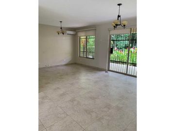 CASA EN CLAYTON EMBASSY GARDENS 4 REC