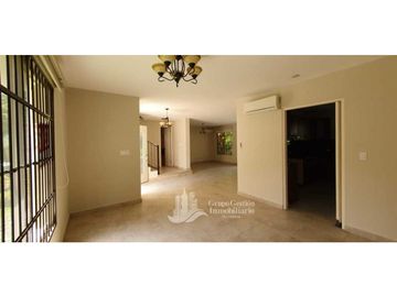 CASA EN CLAYTON EMBASSY GARDENS 4 REC
