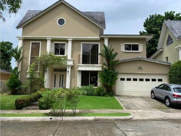 CASA EN CLAYTON EMBASSY GARDENS 4 REC