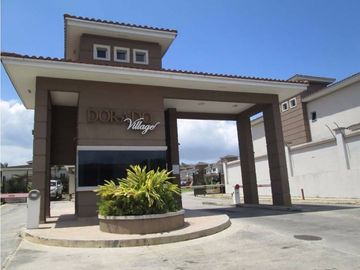 CASA EN VENTA DORADO VILLAGE CONDADO DEL REY