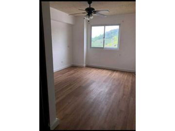 SE VENDE O ALQUILA APARTAMENTO PH ALTAMIRA GARDENS