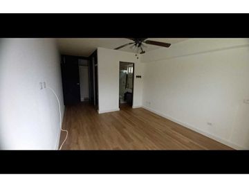 SE VENDE O ALQUILA APARTAMENTO PH ALTAMIRA GARDENS