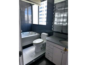 HERMOSO Y AMPLIO PENTHOUSE EN VENTA EN SOBRE LAS ROCAS