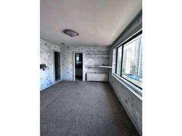 HERMOSO Y AMPLIO PENTHOUSE EN VENTA EN SOBRE LAS ROCAS