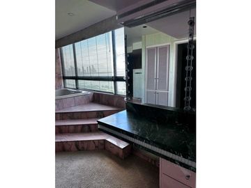 HERMOSO Y AMPLIO PENTHOUSE EN VENTA EN SOBRE LAS ROCAS