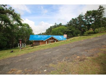 VENTA DE CASA EN ALTOS DE CERRO AZUL