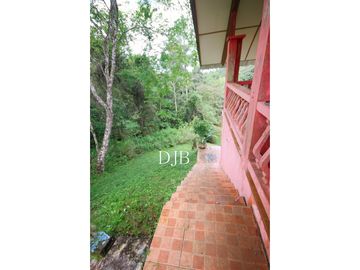 VENTA DE CASA EN ALTOS DE CERRO AZUL