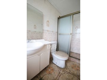 VENTA DE CASA EN ALTOS DE CERRO AZUL