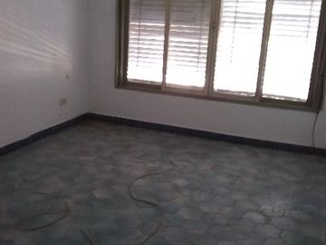 Casa PH en venta en Castelar Sur