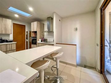 Casa en Venta en Sta Teresa de Los Andes, Vitacura
