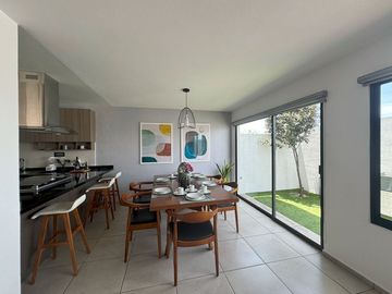 Casa nueva en venta  por Vialidad López Portillo, fraccionamiento residencial cerca del aeropuerto de Toluca, parque Toluca 2000 y Plaza Santin.