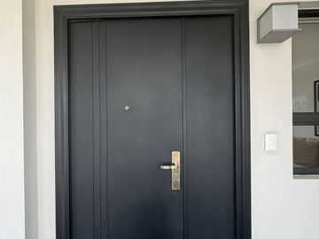 Casa nueva venta dentro de fraccionamiento residencial por Vialidad López Portillo y Aeropuerto de Toluca