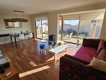Casa en Venta en Portales de piedra